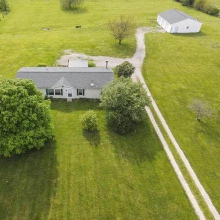 Buy this 3 bed house on Coontz Road in Pickaway County, OH 43146