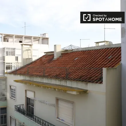 Image 5 - Rua de Bartolomeu Costa, 1170-041 Lisbon, Portugal - Apartment for rent