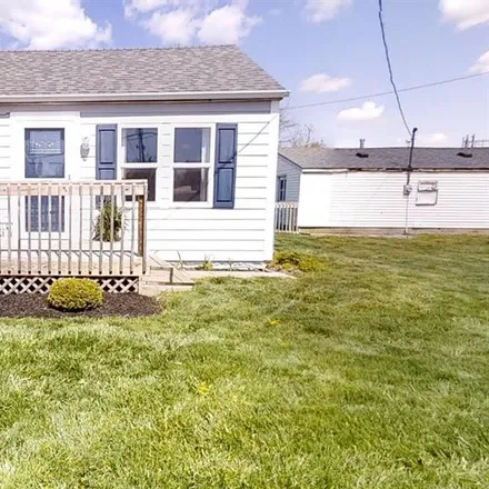 Buy this 3 bed house on 625 East Mill Street in Fortville, Hancock County