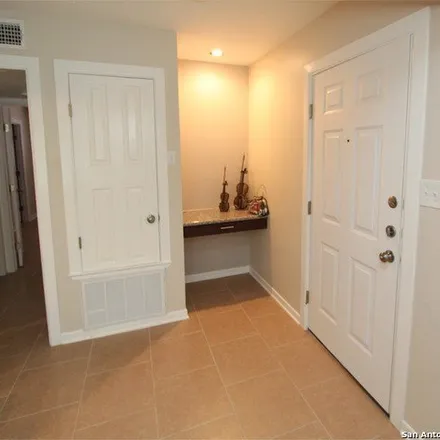 Image 8 - 1161 West Ashby Place, San Antonio, TX 78201, USA - Apartment for rent