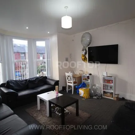 Rent this 6 bed townhouse on Ebor Place in Leeds, LS6 1NJ