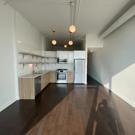 Rent this 2 bed condo on 5056 N Broadway