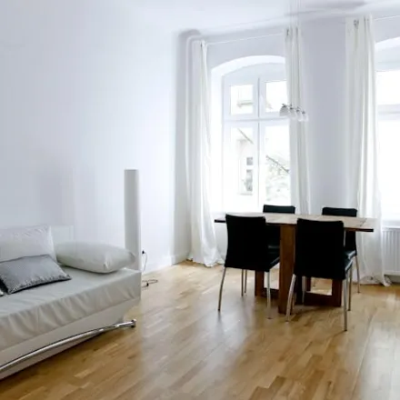 Image 6 - Fahrschule Success, Wisbyer Straße 5, 10439 Berlin, Germany - Apartment for rent