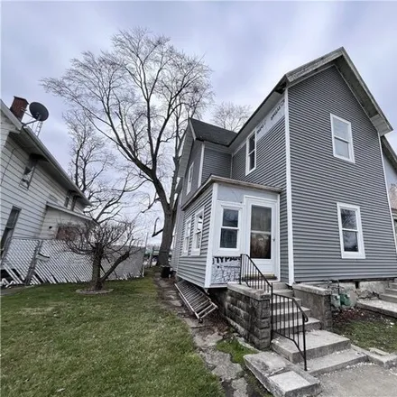 Buy this studio house on Sandusky Street in Fostoria, OH 44830