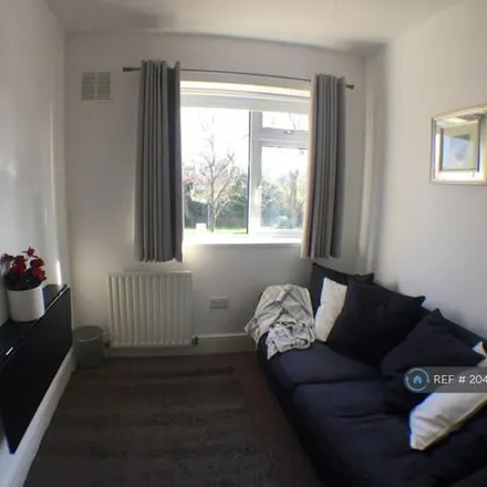 Image 9 - 98 East Ferry Road, Cubitt Town, London, E14 3LL, United Kingdom - House for rent
