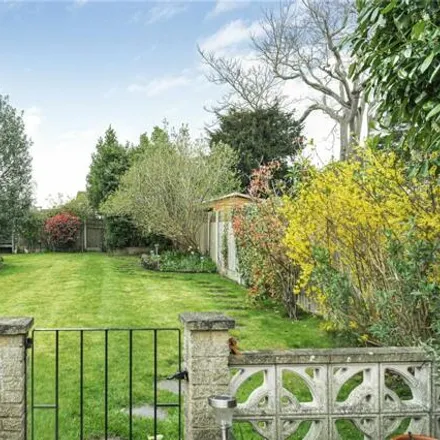 Image 9 - Cloisters Avenue, Blackbrook, London, BR2 8AW, United Kingdom - Duplex for sale