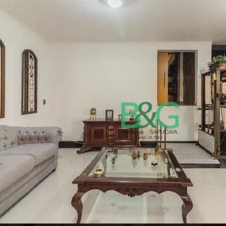 Rent this 5 bed house on Avenida Imirim 2768 in Vila Amélia, São Paulo - SP