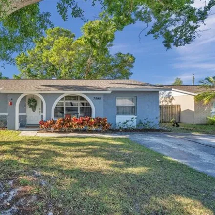 Buy this 3 bed house on 7998 Aberdeen Circle in Pinellas County, FL 33773