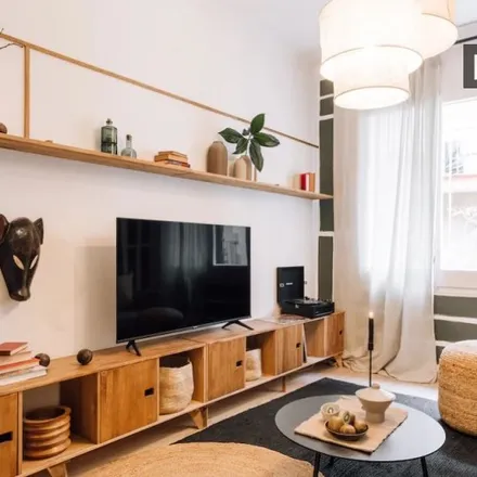 Rent this 3 bed apartment on Carrer d'Aulèstia i Pijoan in 23, 08012 Barcelona