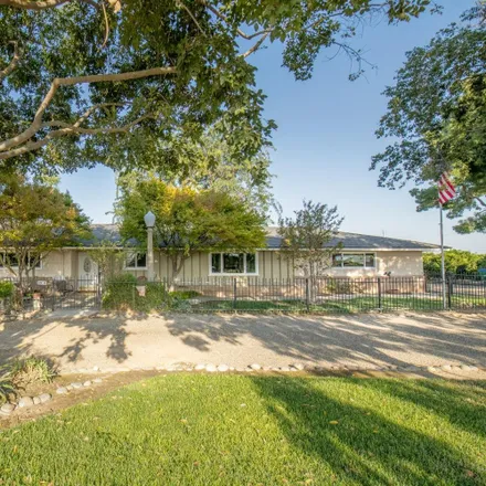 Buy this 3 bed house on 34345 Road 162 in Ivanhoe, Tulare County