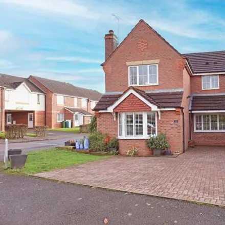 Buy this 3 bed house on Aston Court in Navigation Loop, Stone