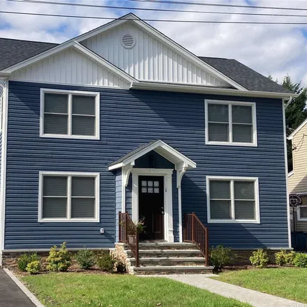 Buy this 4 bed house on 19 Chapin Avenue in Merrick, NY 11566