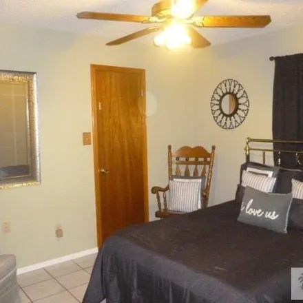 Image 8 - 2290 South 23rd Street, Harlingen, TX 78550, USA - House for sale