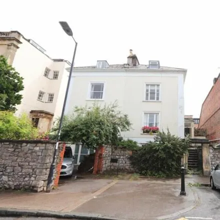 Image 1 - Henley House, 17 Aberdeen Road, Bristol, BS6 6HT, United Kingdom - Apartment for rent