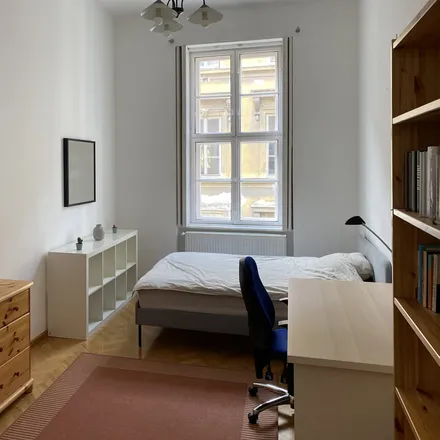 Rent this 1 bed room on House Kalvin in Budapest, Gönczy Pál utca 6
