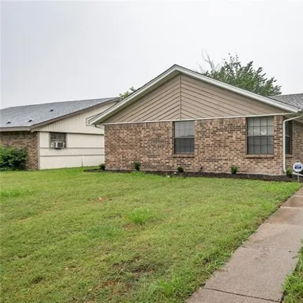 Buy this 3 bed house on 1057 Carmody Drive in Mesquite, TX 75149