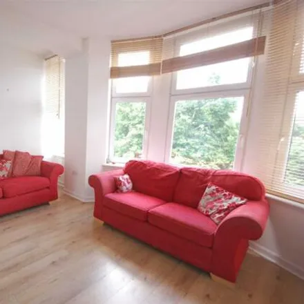 Image 2 - Dumbarton Road / Esk Street, Dumbarton Road, Glasgow, G14 0JX, United Kingdom - Apartment for rent