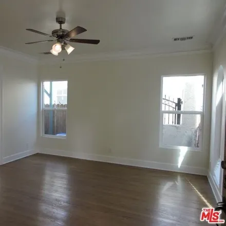 Image 5 - 571 North Windsor Boulevard, Los Angeles, CA 90004, USA - House for rent