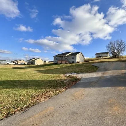 Buy this 3 bed house on 544 Low Valley Road in Jefferson County, TN 37725