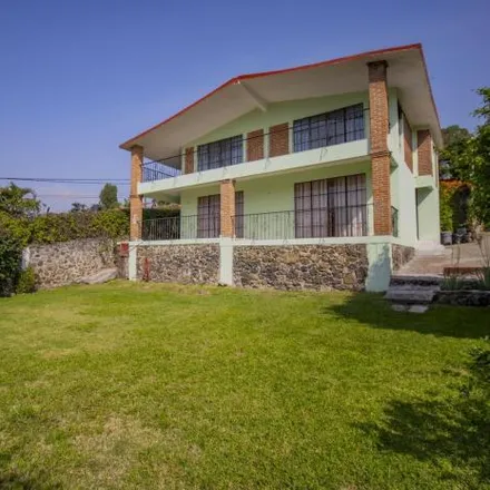 Buy this 4 bed house on Avenida Tres de Mayo in Hacienda de los Casillas, 62760 Jiutepec