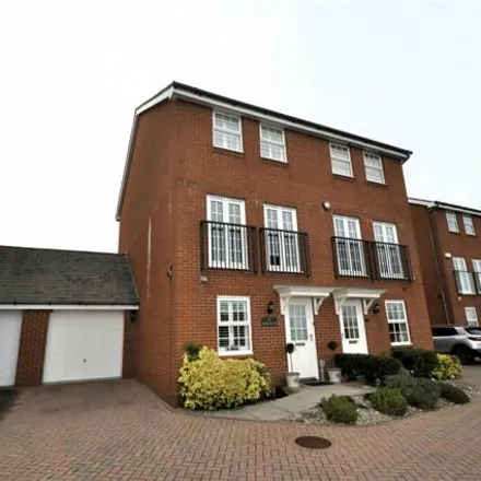 Buy this 3 bed townhouse on Orion Avenue in Gosport, PO12 4GS