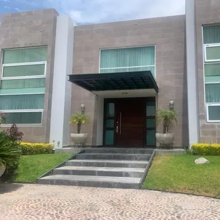 Rent this 5 bed house on Avenida de la Rica in Delegaciön Santa Rosa Jáuregui, 76100 Juriquilla