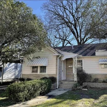 Buy this 2 bed house on 4463 West 11th Street in Little Rock, AR 72204