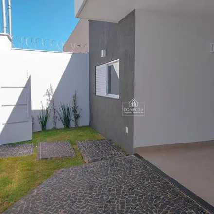 Buy this 3 bed house on Avenida Iraque in Laranjeiras, Uberlândia - MG