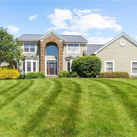 Buy this 6 bed house on 35 W Orange Hill Cir in Chagrin Falls, Ohio