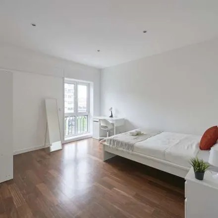 Rent this 7 bed apartment on Embassy of Angola in Avenida da República 68, 1069-213 Lisbon