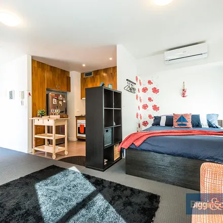 Image 3 - 352 Canterbury Road, St Kilda VIC 3182, Australia - Apartment for rent