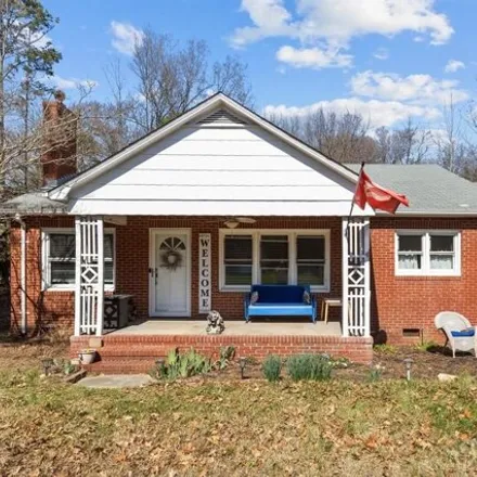Buy this 3 bed house on Mount Holly Road in Charlotte, NC 28214