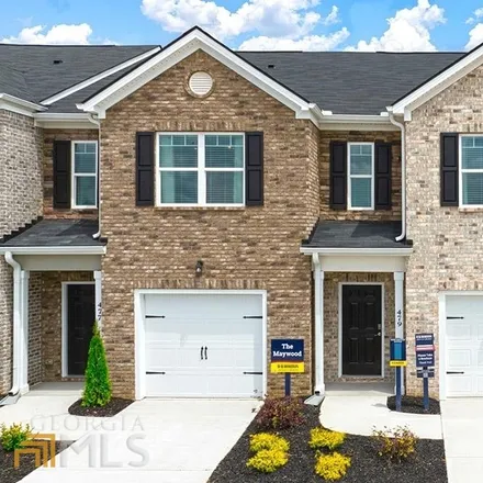 Buy this 3 bed townhouse on 198 Greens Court in Coweta County, GA 30265