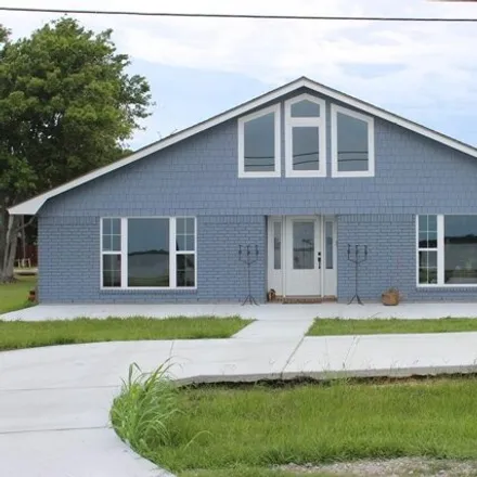 Buy this 3 bed house on 558 East Matagorda Avenue in Palacios, TX 77465