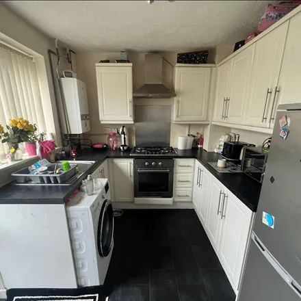 Rent this 2 bed apartment on Elizabeth Road in Knowsley, L10 4YJ