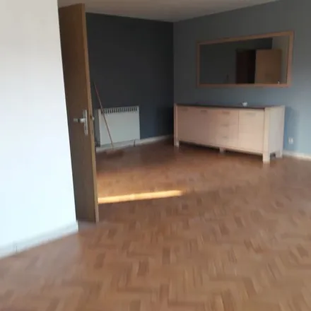 Rent this 2 bed apartment on Berkenlaan 7;9;11 in 2520 Ranst, Belgium