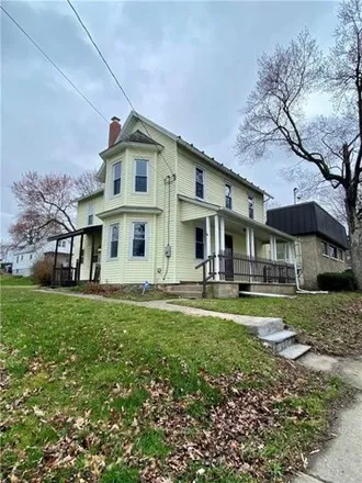 Image 2 - 844 Market Street, Uttsville, Bangor, PA 18013, USA - House for sale