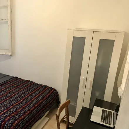 Rent this 1 bed room on Carrer de Pujades in 77-79, 08001 Barcelona