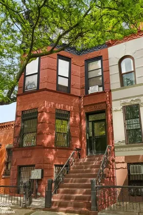 Image 1 - 521 DECATUR STREET in Bedford Stuyvesant - House for sale