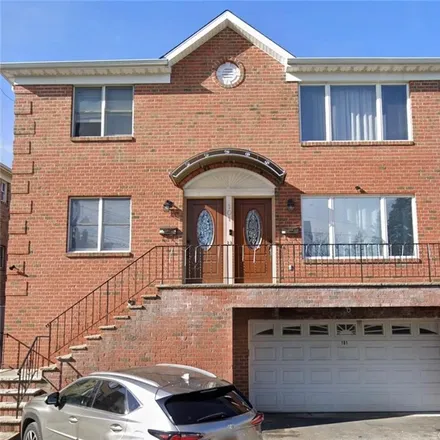 Rent this 3 bed townhouse on 101 Hyatt Place in City of Yonkers, NY 10704