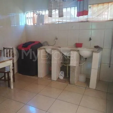Buy this 2 bed house on Rua Mg 12 in Conjunto Habitacional Madre Germana - 1ª Etapa, Aparecida de Goiânia - GO