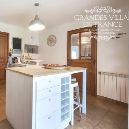 Image 2 - 13670 Verquières, France - House for rent