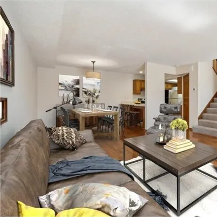 Image 5 - 3675 Independence Avenue South, Saint Louis Park, MN 55426, USA - House for sale