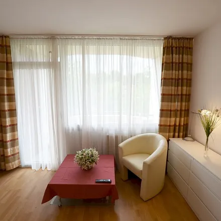 Rent this 1 bed apartment on Gernsheimer Straße 17 in 51107 Cologne, Germany