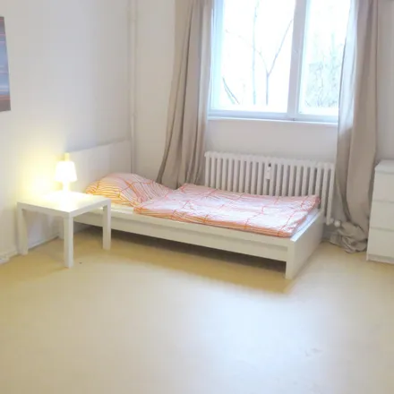 Rent this 3 bed room on Dreysestraße 12 in 10559 Berlin, Germany