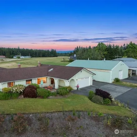 Buy this 3 bed house on 14340 Morris Rd SE in Yelm, Washington