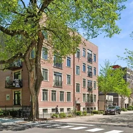 Buy this 2 bed condo on 1503-1505 North Mohawk Street in Chicago, IL 60614