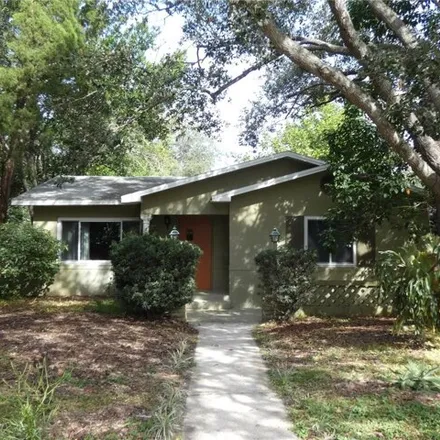 Rent this 2 bed house on 221 24th Avenue North in Saint Petersburg, FL 33704