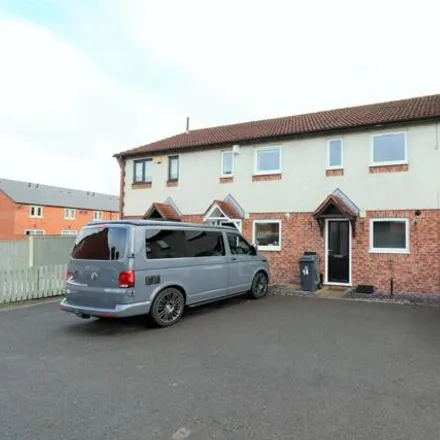 Image 1 - Constable Court, Carlisle, CA2 5SF, United Kingdom - Townhouse for rent