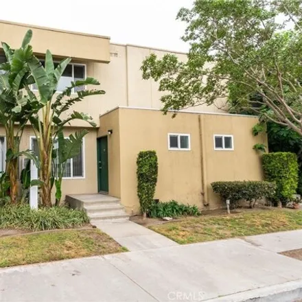 Rent this 2 bed townhouse on 11124 Aqua Vista Street in Los Angeles, CA 91602